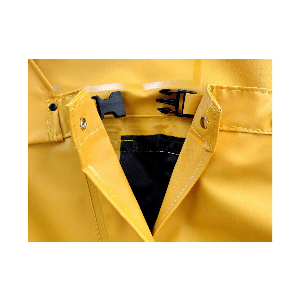 Side closed by plastic buckle and snap fastener